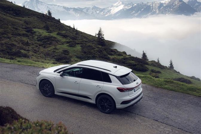 Audi%20Q4%20e-tron