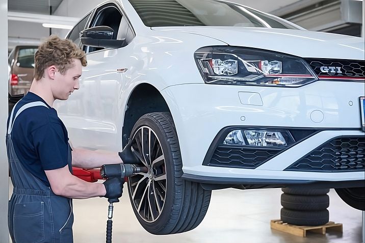 Sicher durch jede Saison – mit dem Räderwechsel-Service der Porsche Inter Auto