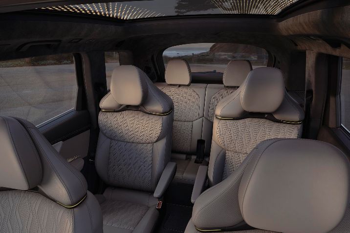 Audi%20Q9%20Sitzreihen