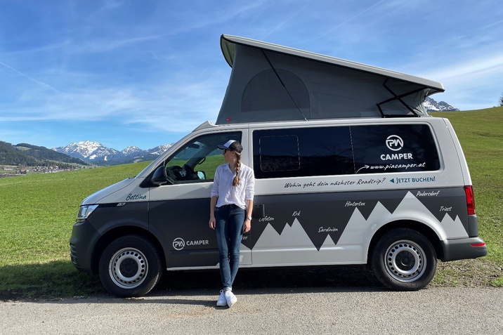 PIA CAMPER