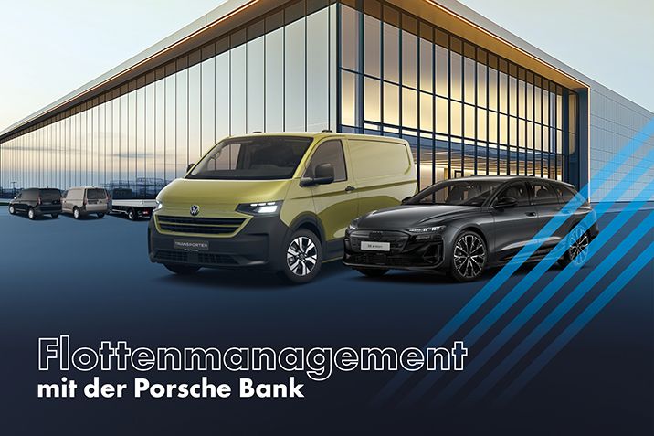 Das Bild zeigt mehrere Fahrzeuge, die vor einem modernen Gebäude geparkt sind. Im Vordergrund steht der Text: „Flottenmanagement über die Porsche Bank“ – ein Hinweis auf professionelle Fuhrpark-Lösungen und maßgeschneiderte Mobilitätsangebote für Unternehmen. Die Szene symbolisiert effizientes Fuhrparkmanagement, das durch die Porsche Bank unterstützt wird.