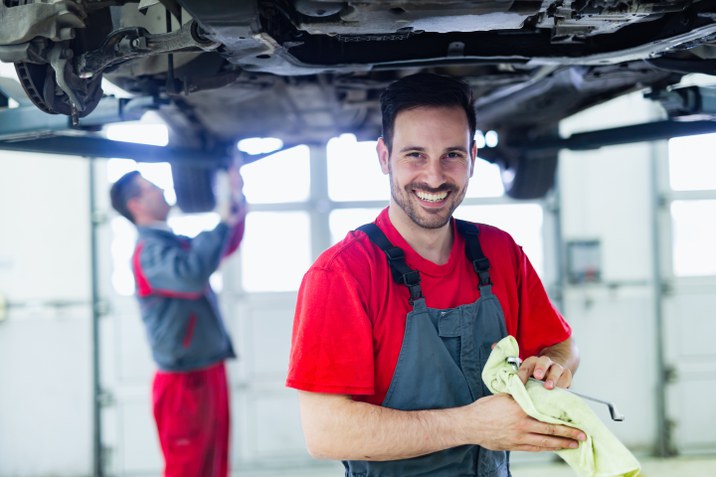 PorscheInterAuto_Notbetriebe_Werkstatt.jpeg